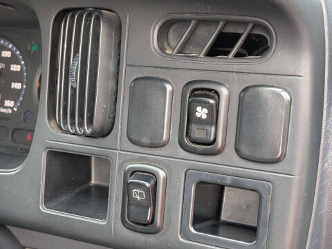 2000 Daihatsu Atrai7