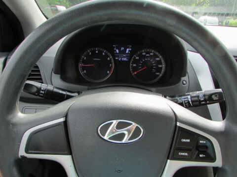 2013 Hyundai Accent GS