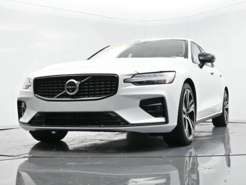 2025 Volvo S60 B5 Plus