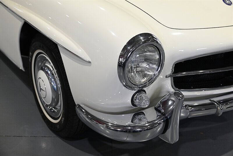 1961 Mercedes-Benz SL-Class 7