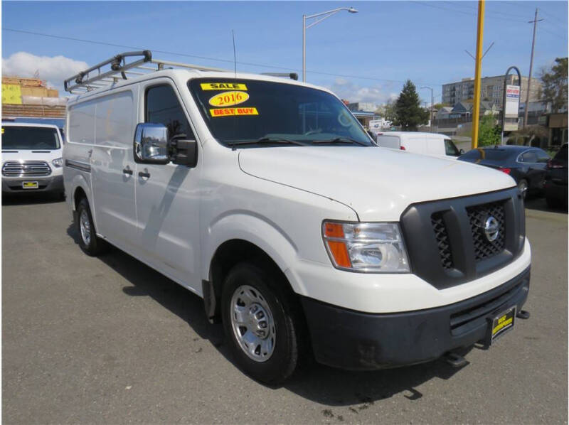 2016 Nissan NV
