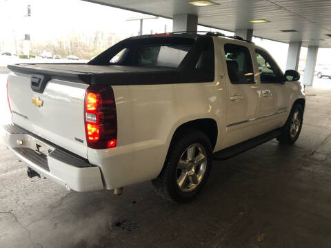 2011 Chevrolet Avalanche LTZ