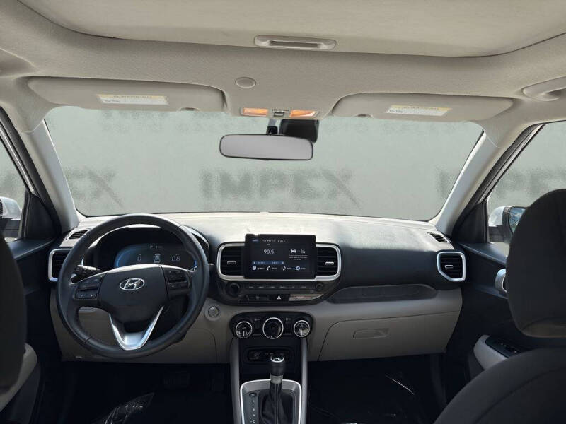 2025 Hyundai Venue SEL