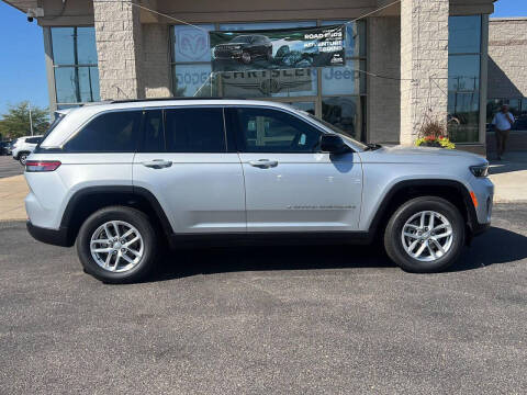 2025 Jeep Grand Cherokee Laredo X