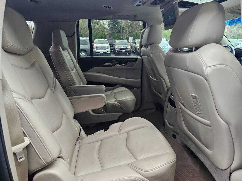 2018 Cadillac Escalade ESV Premium Luxury