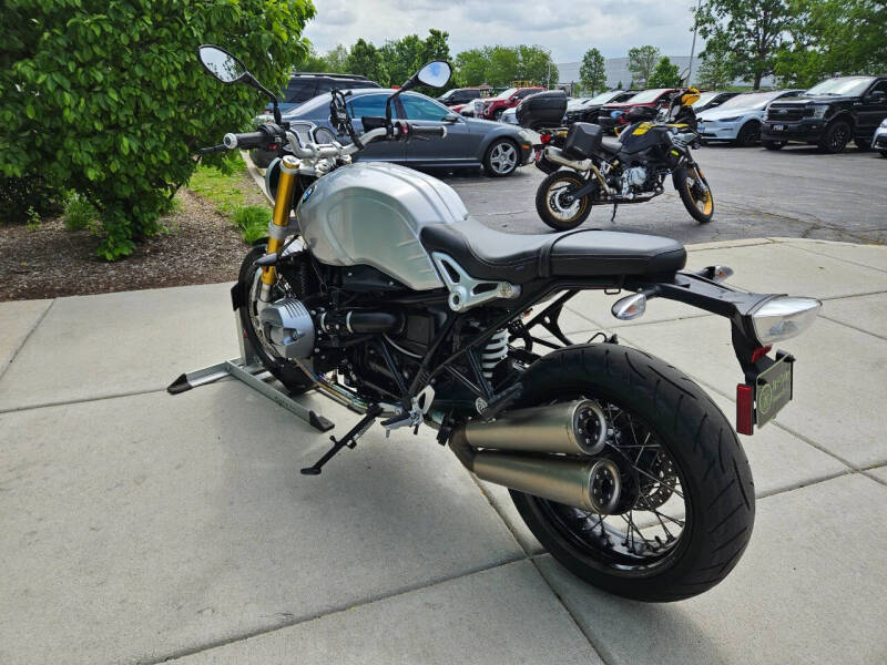2016 BMW R NineT Base