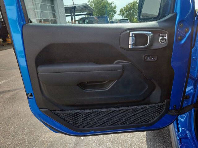 2025 Jeep Gladiator Willys