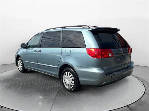 2008 Toyota Sienna CE 7-Passenger