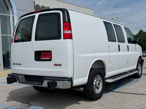 2025 GMC Savana 2500