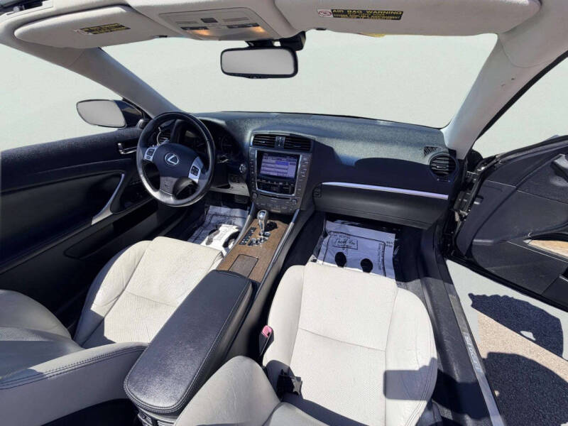 2011 Lexus IS 250C