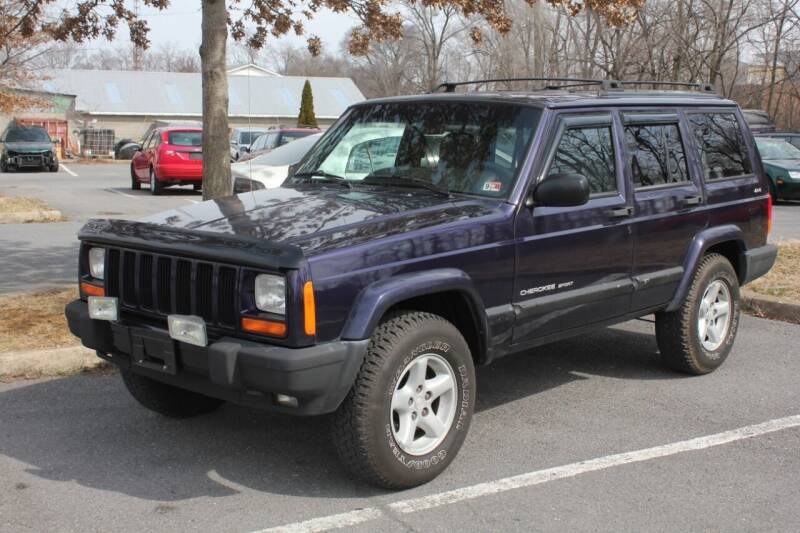 1999 Jeep Cherokee for sale at Auto Bahn Motors in Winchester VA