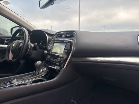 2018 Nissan Maxima 3.5 SR