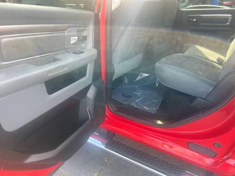 2017 RAM 1500 SLT