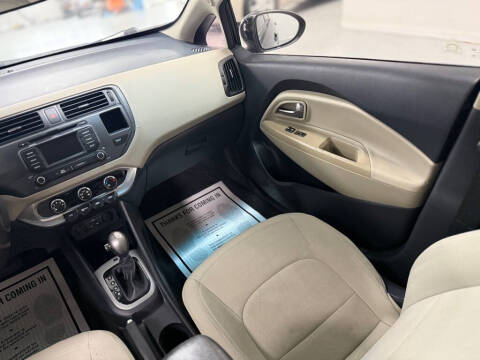 2013 Kia Rio 5-Door EX