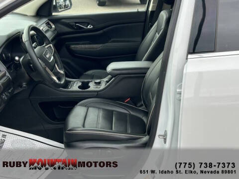 2023 GMC Acadia Denali