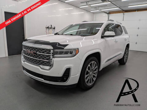 2023 GMC Acadia Denali