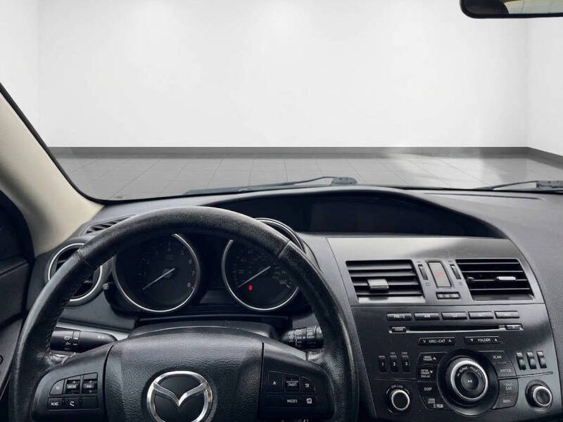 2013 Mazda MAZDA3 i Touring