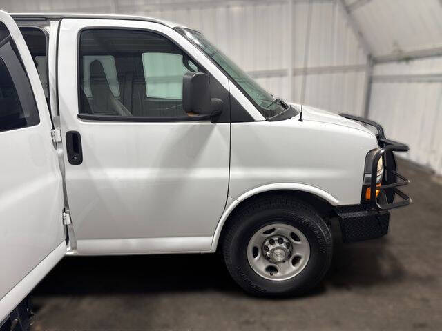 2017 Chevrolet Express LT 3500