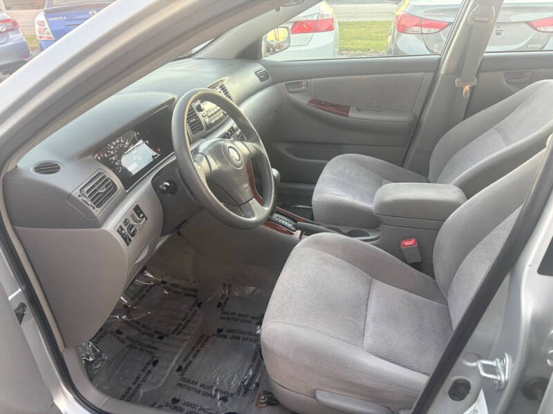 2005 Toyota Corolla LE