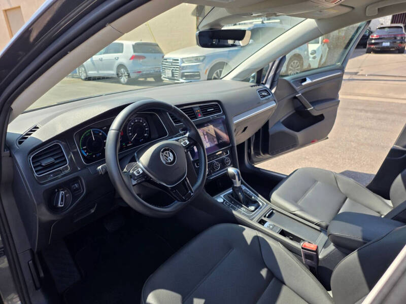 2018 Volkswagen e-Golf SEL Premium