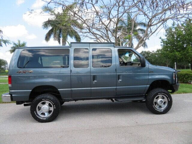 2013 Ford E-Series E-150 XLT