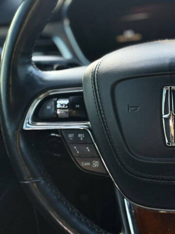 2019 Lincoln Continental Select