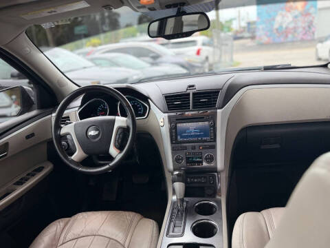 2012 Chevrolet Traverse LTZ