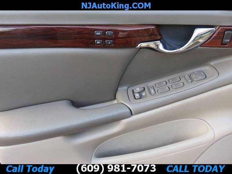 2002 Cadillac DeVille