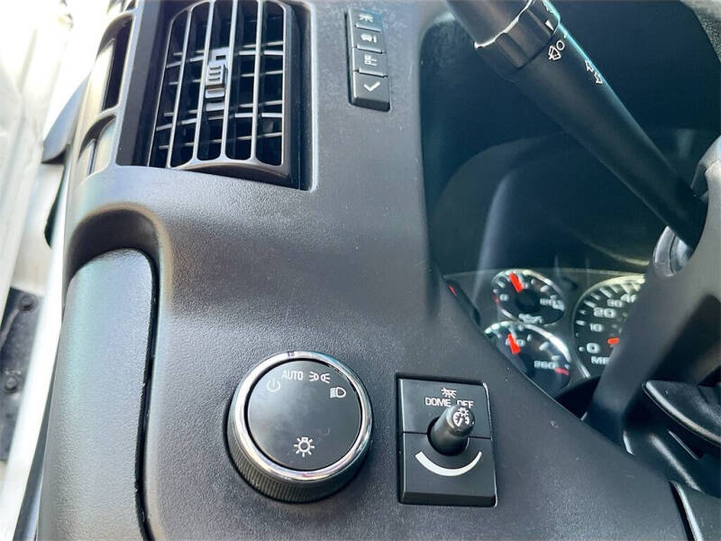 2022 GMC Savana 2500