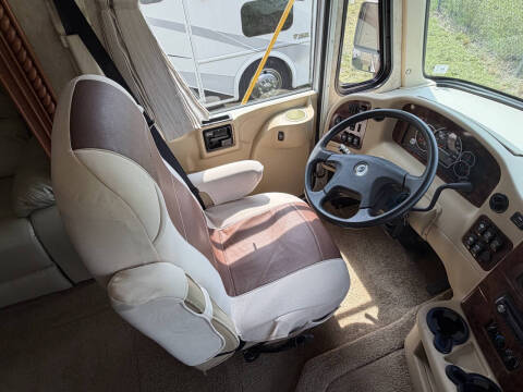 2009 Damon Challenger 376