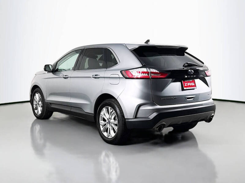 2022 Ford Edge Titanium