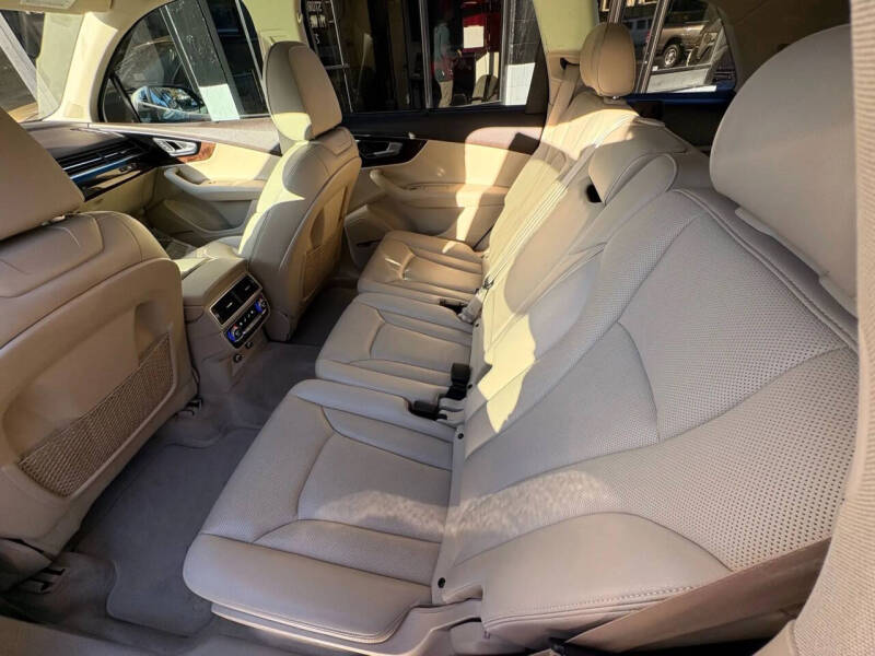 2019 Audi Q7 quattro Prestige 55 TFSI