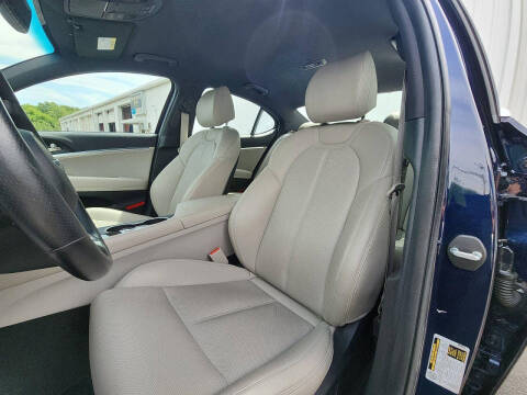 2023 Genesis G70
