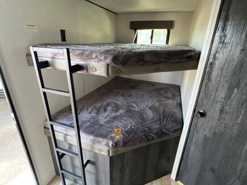 2022 Keystone RV HIDEOUT 25DBWE