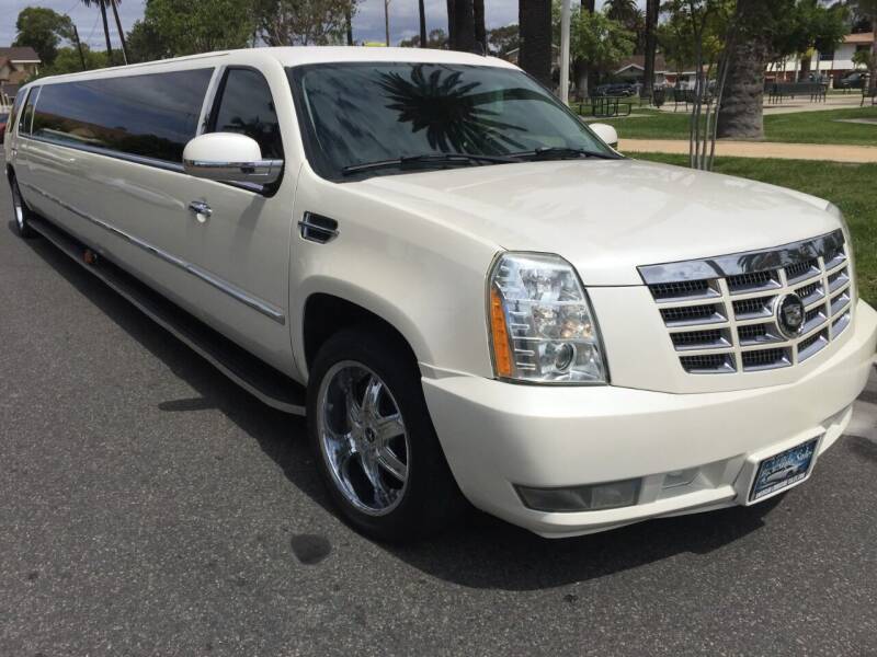 2007 Cadillac Escalade for sale at American Limousine Sales in Lynwood CA