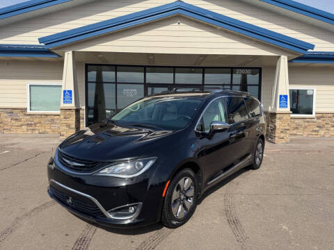 2018 Chrysler Pacifica Hybrid for sale at The Car Buying Center in Loretto MN
