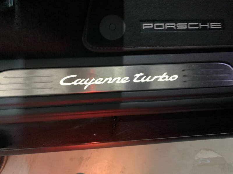 2017 Porsche Cayenne Turbo