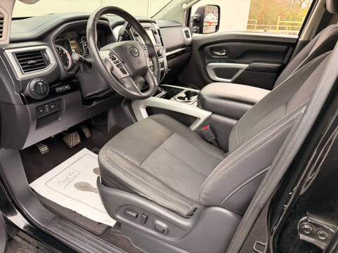 2017 Nissan Titan XD SV