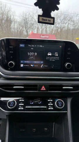 2022 Hyundai Sonata Hybrid Blue