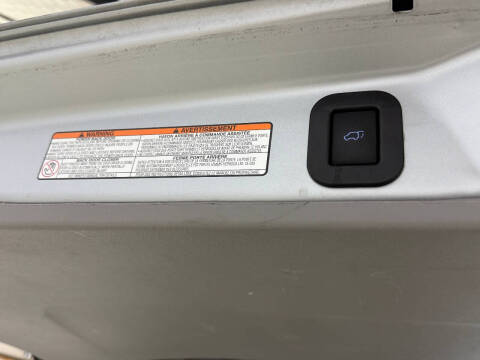 2020 Toyota Sienna XLE Premium 8-Passenger