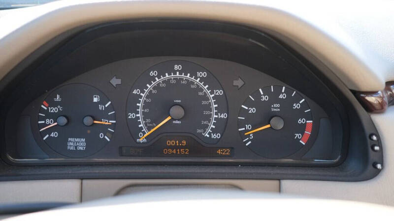 1998 Mercedes-Benz E-Class E 320