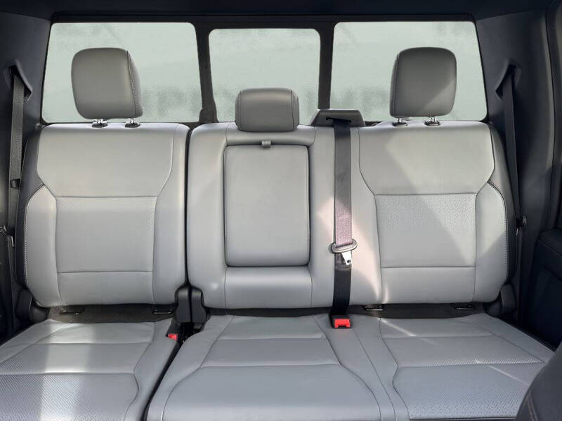 2022 Ford F-150 Lightning Lariat