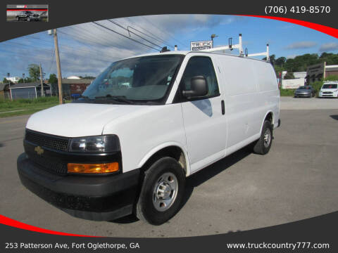 2022 Chevrolet Express 2500