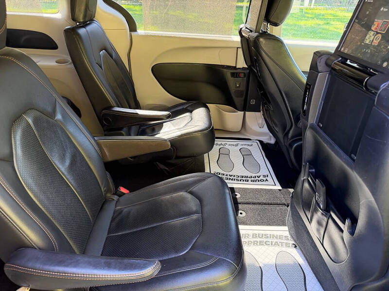 2018 Chrysler Pacifica Touring L Plus