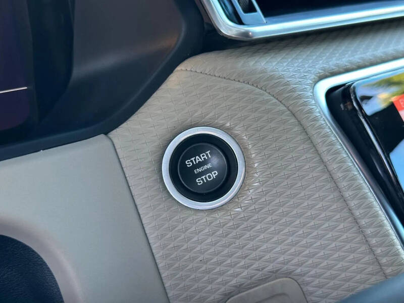 2020 Land Rover Range Rover Velar P340 R-Dynamic S