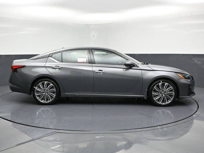 2025 Nissan Altima 2.5 SL