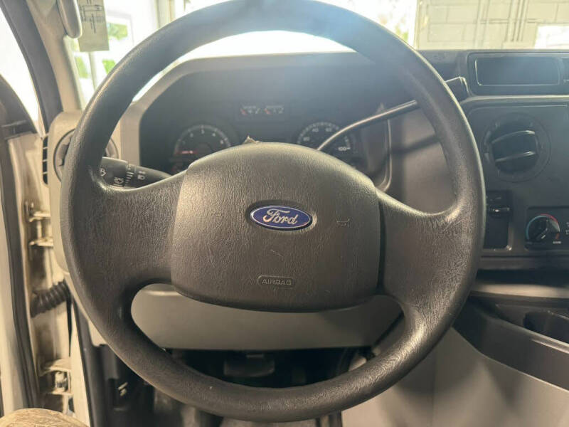 2011 Ford E-Series E-250