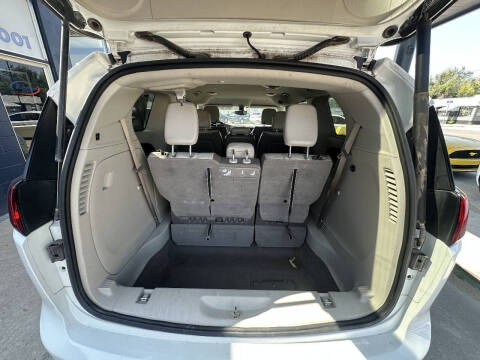 2017 Chrysler Pacifica Touring Plus
