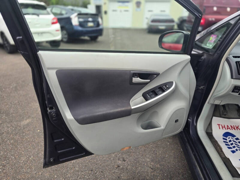 2010 Toyota Prius II