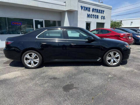 2011 Saab 9-5 for sale at VINE STREET MOTOR CO in Urbana IL